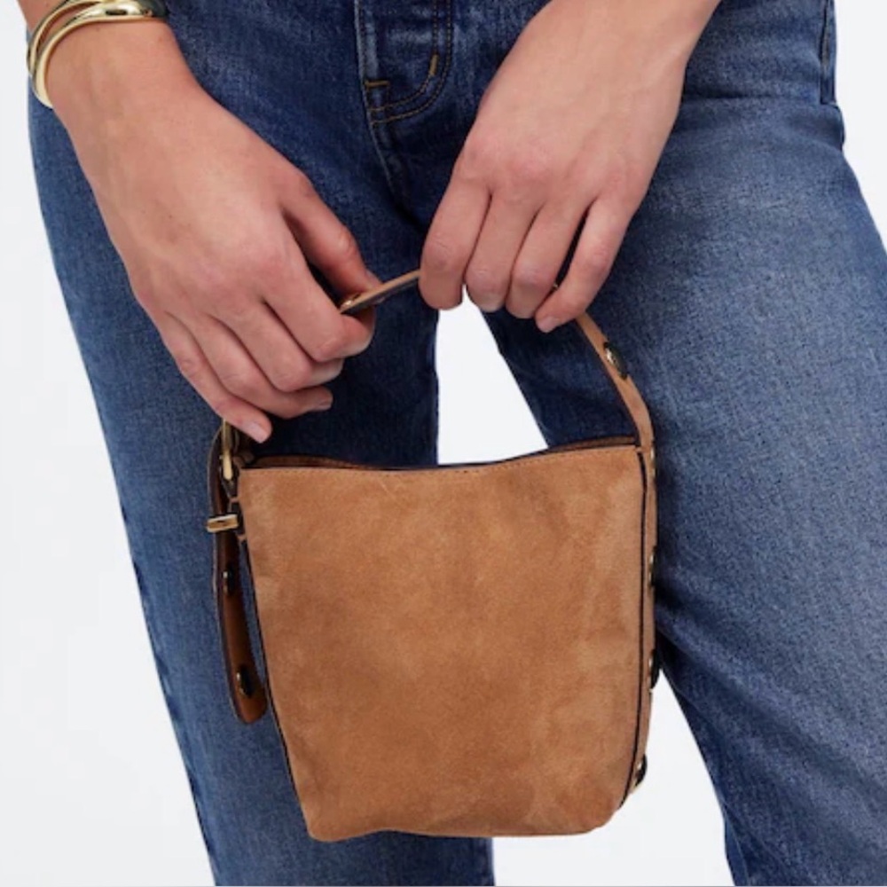 Madewell Essential Micro Bucket Tote - Cumin